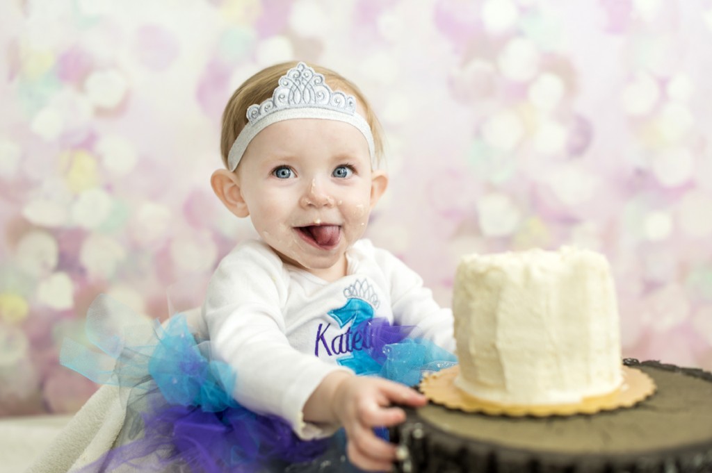 KATE-1ST-BIRTHDAY-CAKE-SMASH-IMAGERY-BY-MARIANNE-NJ-CHILD-PHOTOGRAPHER